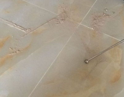 墨脱瓷砖空鼓维修公司分享粘合剂选择不当在瓷砖铺贴过程中可能导致以下问题