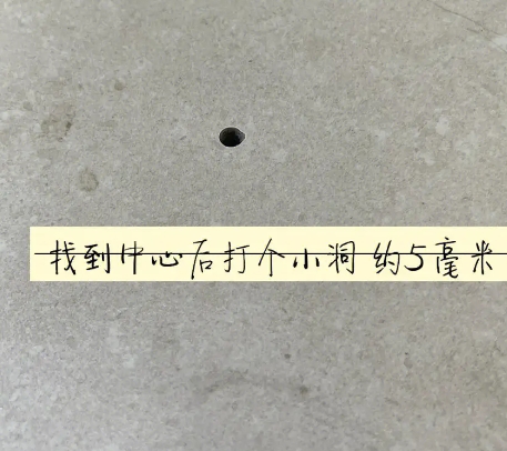 墨脱瓷砖空鼓维修公司专业解答在瓷砖铺贴过程中，如果砂料搅拌不均匀，将会带来以下问题